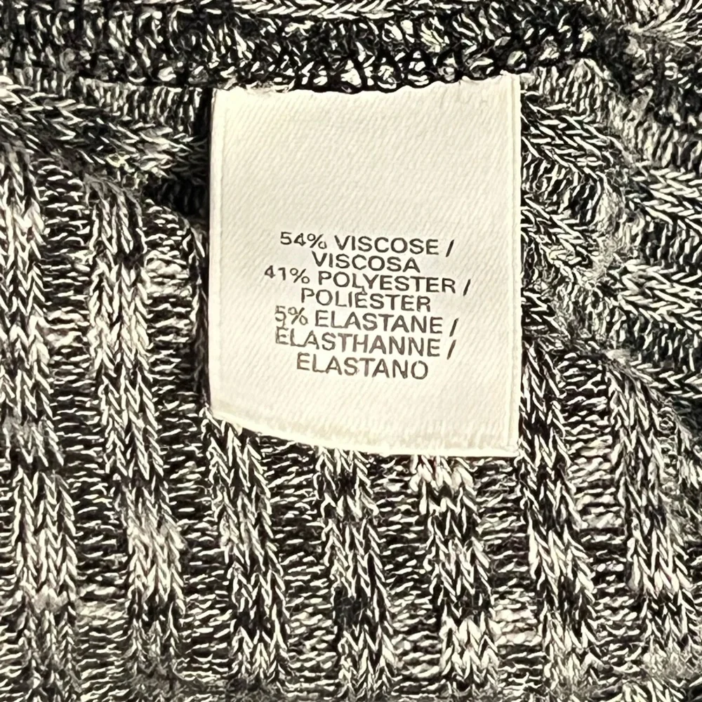 Victoria's Secret Gray Knit Tank Top - Picture 4 of 4